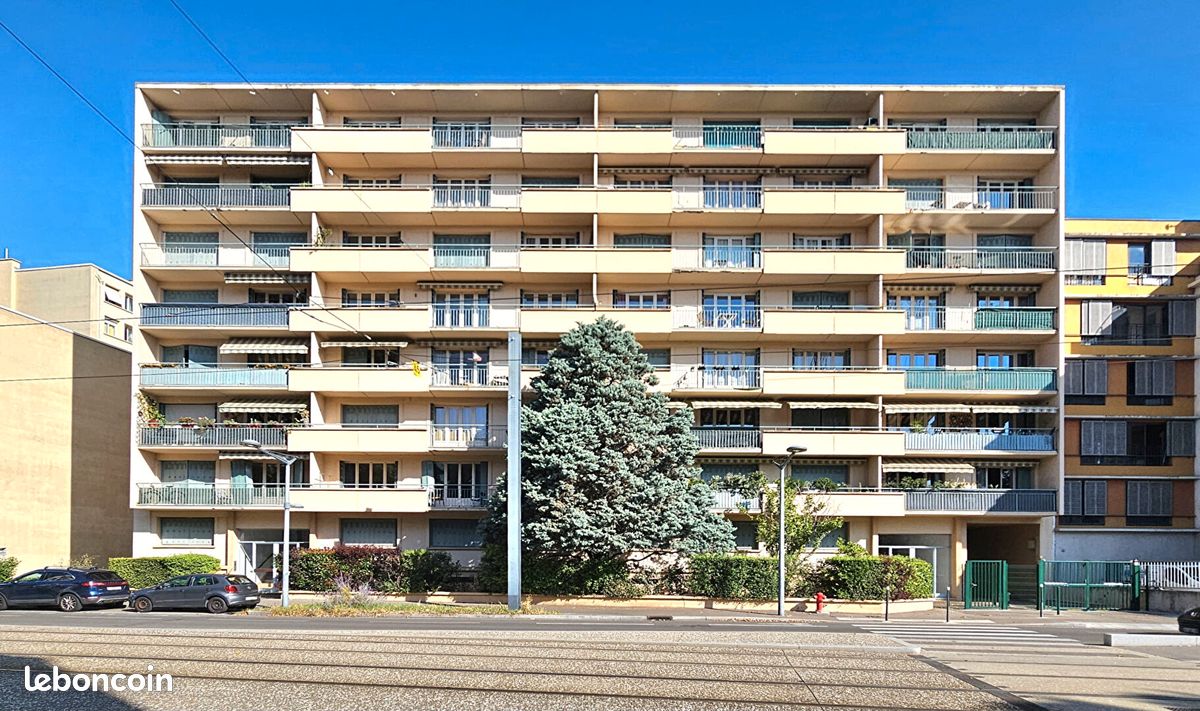 Appartement 4 pièces 100 m² · à Lyon · 100 m² · 299 000 €