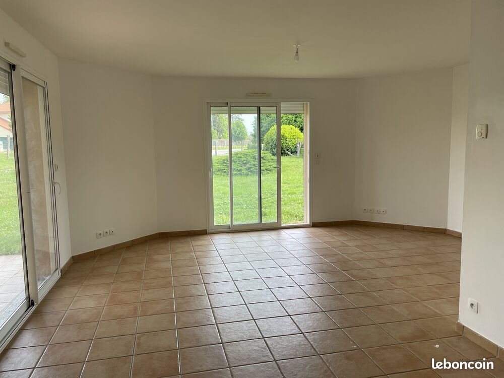 Maison 5 pièces 109 m² · à Le Grand-Lemps · 109 m² · 1 050 €