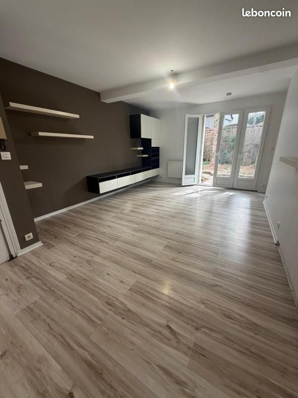 Appartement 2 pièces 43 m² · à Brie-Comte-Robert · 43 m² · 800 €/mois