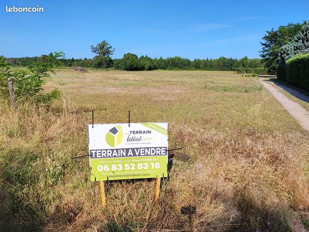 Terrain 1076 m² SAINTE GEMME
