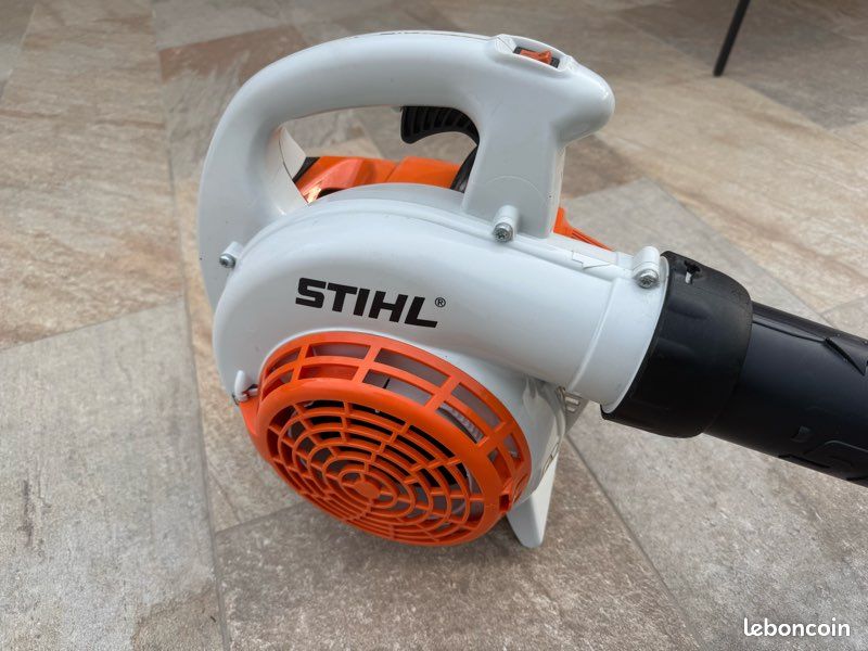 Souffleur STIHL BG56 (image 1)