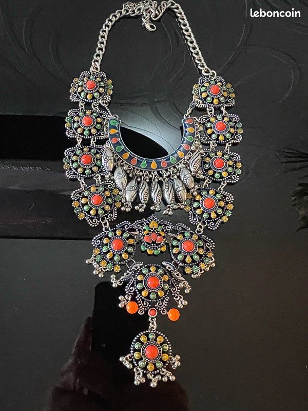Collier berbère amazigh (image 1)