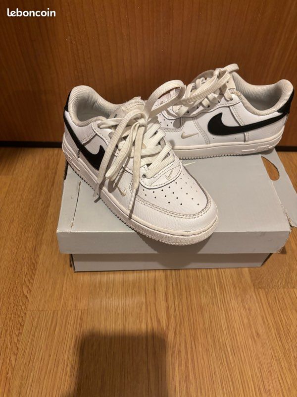 Basket Nike Air Force One Junior Blanche Basket Nike Air Force One