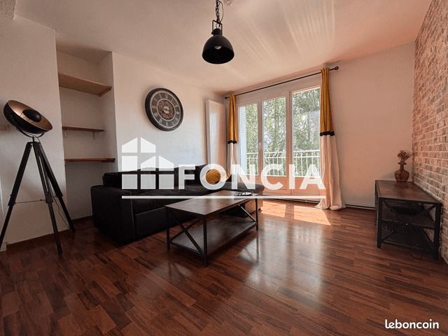 Appartement 3 pièces 60 m² · à Saint-Martin-d'Hères · 60 m² · 800 €