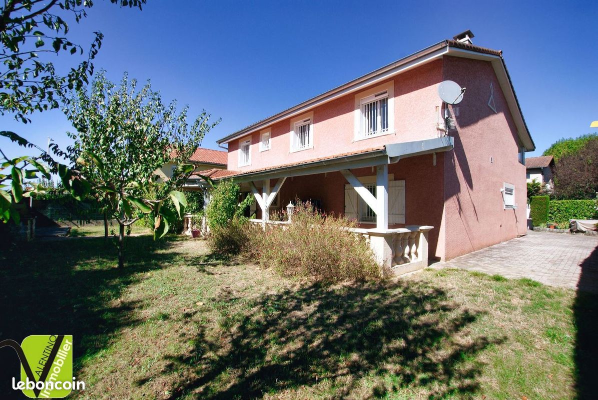 Maison 7 pièces 155 m² · à Genas · 155 m² · 525 000 €