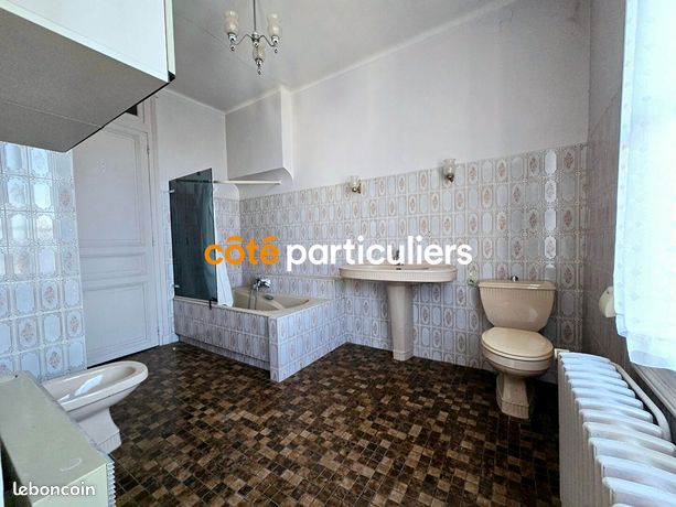 https://img.leboncoin.fr/api/v1/lbcpb1/images/07/ad/f2/07adf24d8a0f00a61a358052df474a5cd00ca645.jpg?rule=ad-image