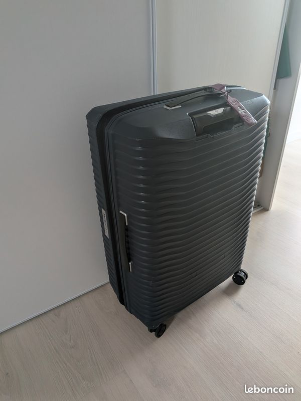 Valise à 4 roues American Tourister Herolite Spinner Taille L 74 cm