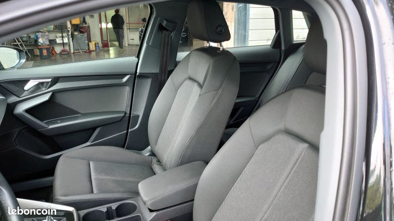 Audi A3 SPORTBACK 30 TFSI 110CH MILD HYBRID BUSINESS LINE S TRONIC 7 (image 13)