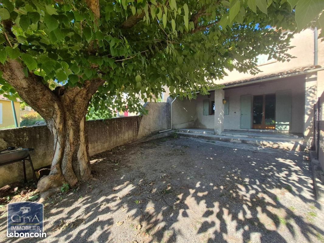 Maison 3 pièces 71 m² · à Mormoiron · 71 m² · 690 €/mois