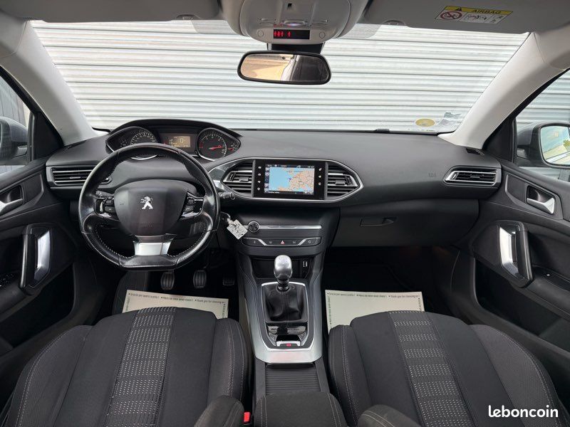 PEUGEOT 308 II SW Allure 2.0 BlueHDi 150 cv (image 8)