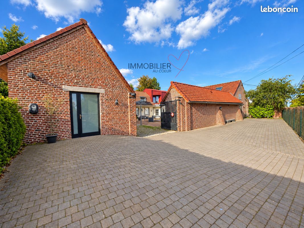 Maison 10 pièces 410 m² · à Tourcoing · 410 m² · 1 050 000 €