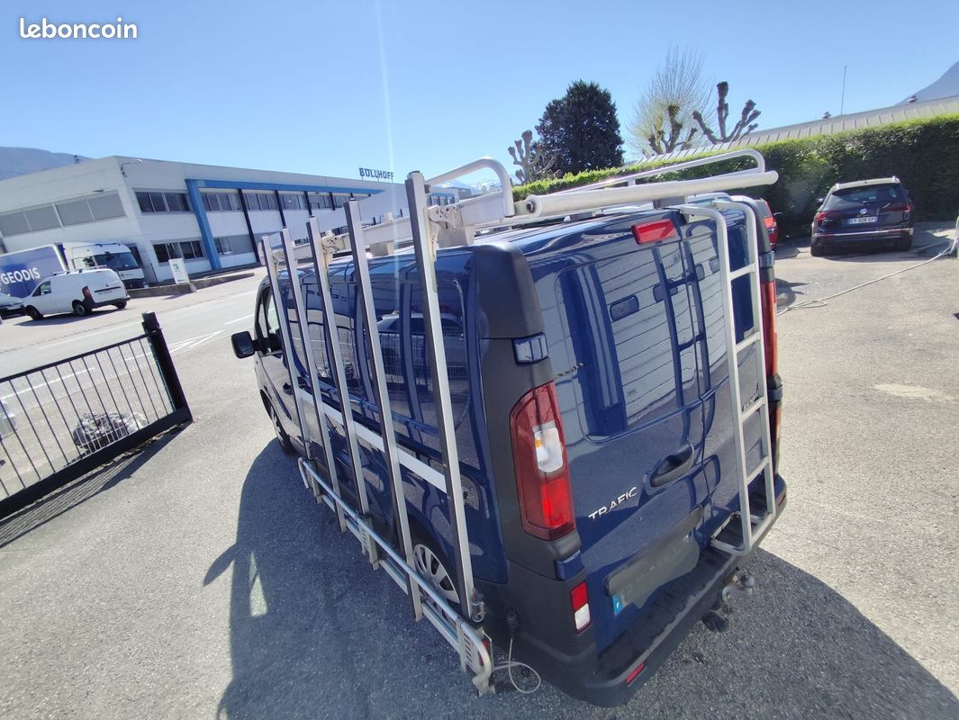 Renault Trafic Equipé vitrier menuisier (image 5)
