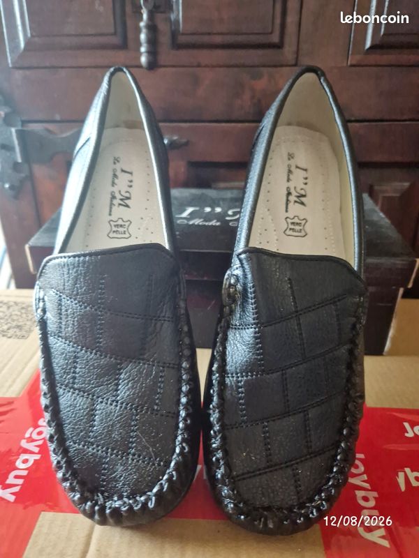 Mocassin 41 noir - envoie ok - offre ok (image 1)