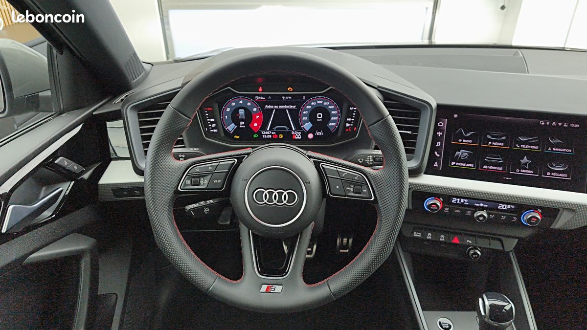 AUDI A1 Sportback 35 TFSI 150 ch S tronic 7 S Line (image 10)