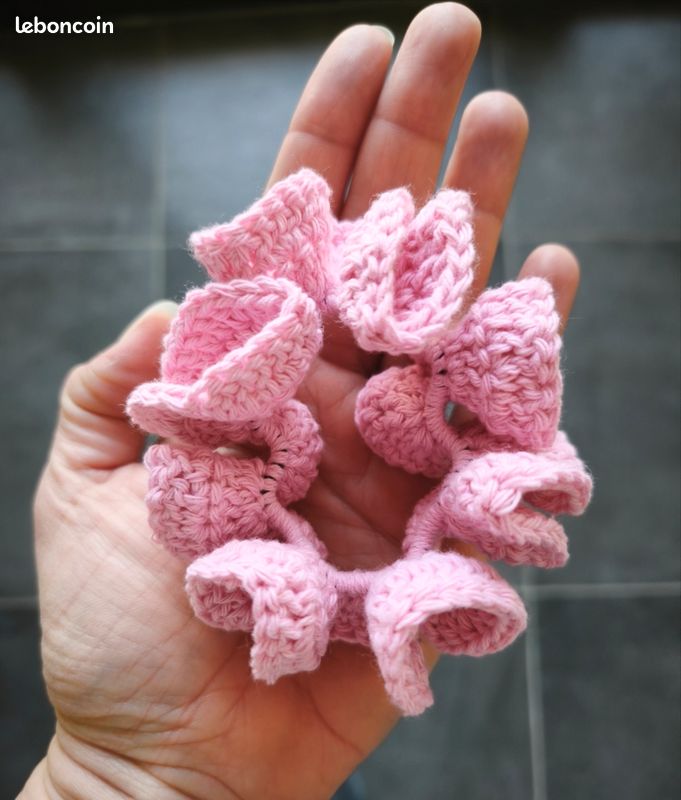 Chouchou cheveux rose en crochet 9 cm neuf (image 2)