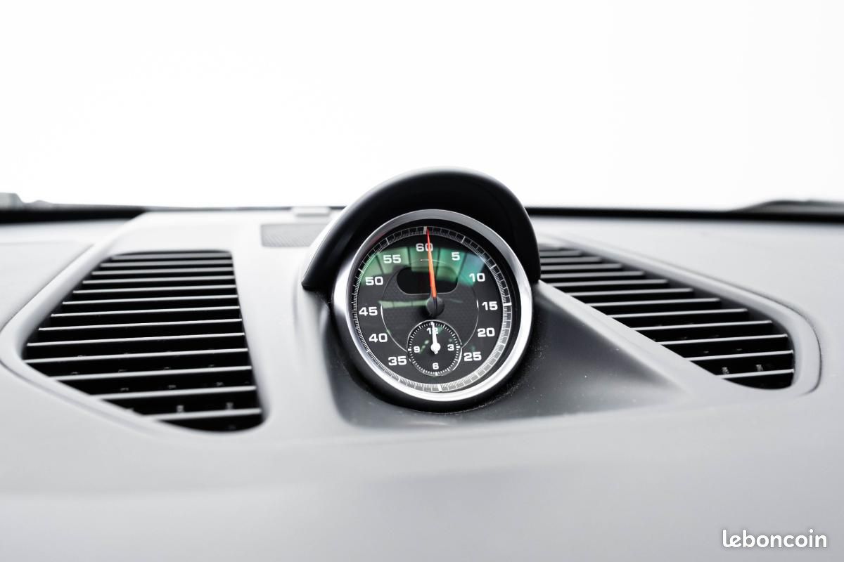 Porsche 911 TURBO CABRIOLET 3.8i S 560 PDK A (image 34)