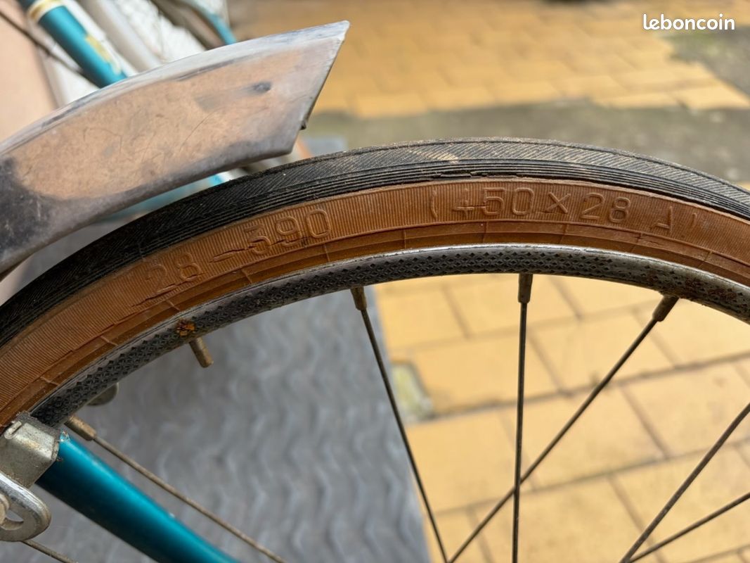paire de roue bois vélo collection ancien eroica old bike