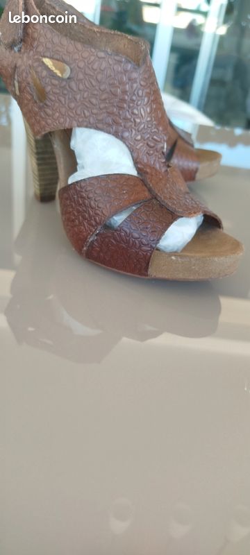 Sandales en cuir Soft Walk. T37. Neuves (image 2)