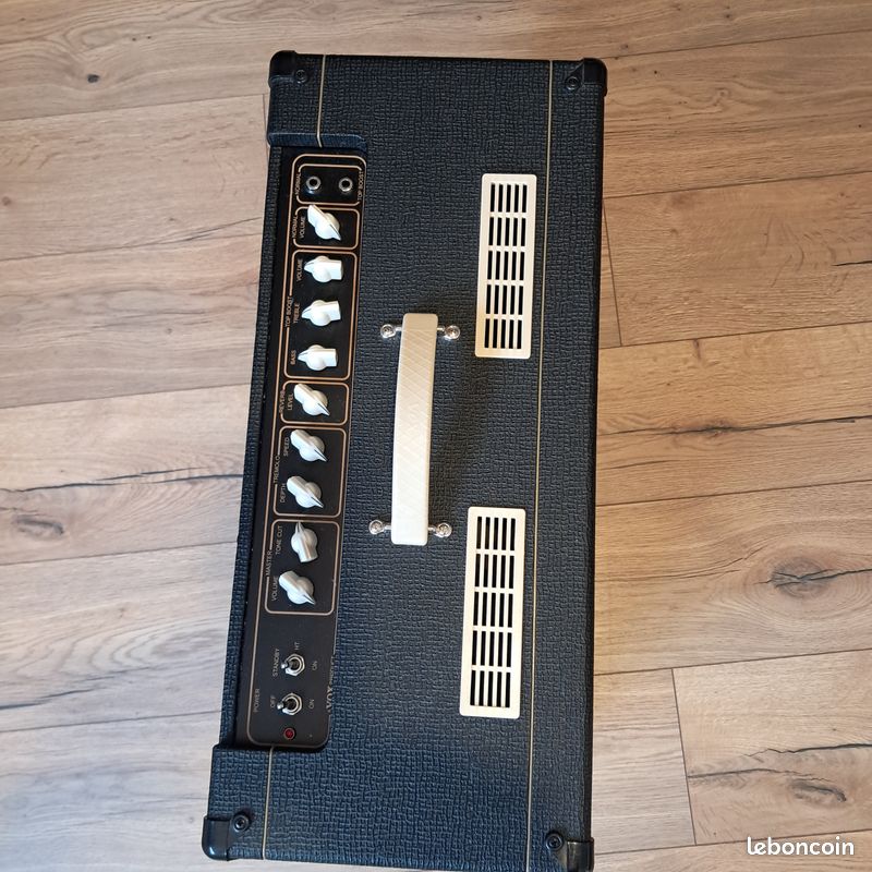 Limited Instruments A saisir - Neuf . Vox AC15-C1 CUSTOM Limited - Instruments de musique