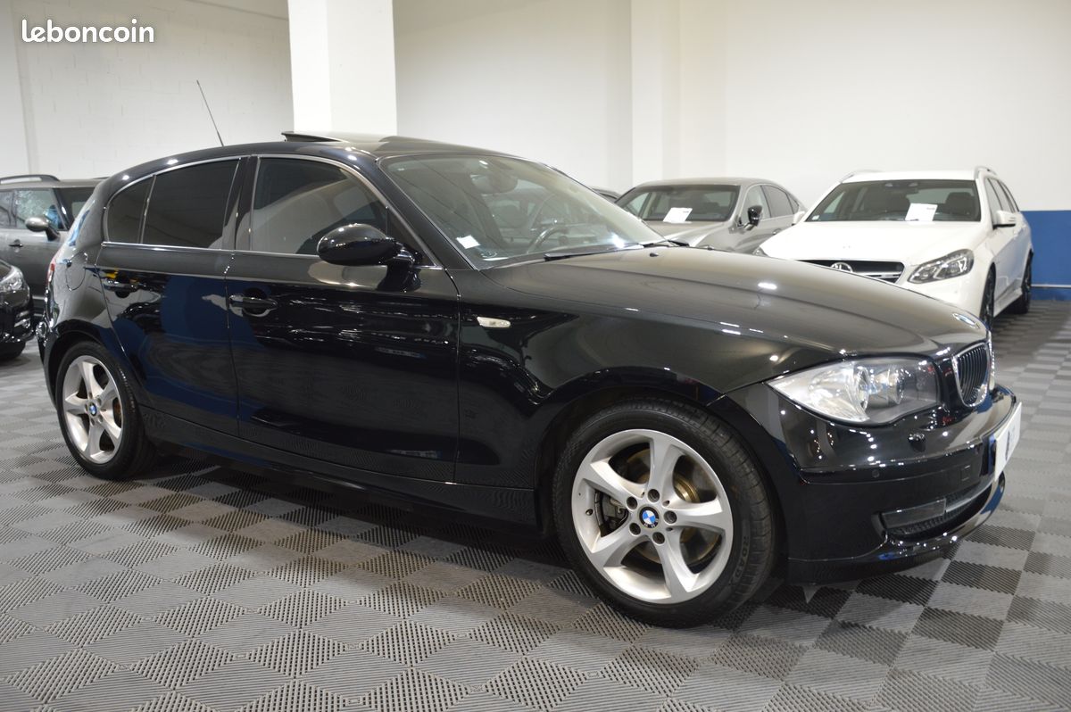BMW SERIE 1 (E87) (2) 130IA 265 LUXE 5 PORTES-68.450km-6 Cylindres Atmosphérique-Historique Complet BMW-Rare-Toit Ouvrant-GPS-Xénon-Sièges Sport-Futur Youngtimer-Garantie 6 Mois (image 4)