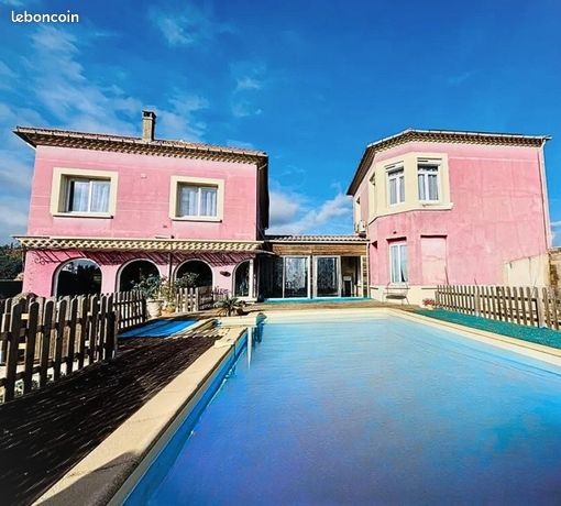 Maison 9 pièces 284 m²