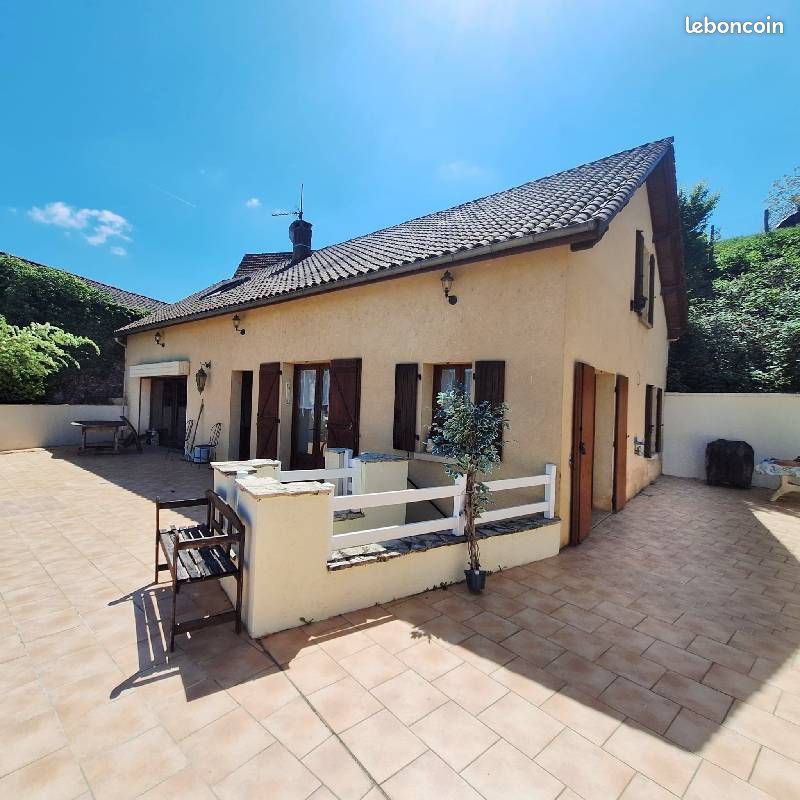 Maison 5 pièces 175 m² · à Saint-Cyprien · 175 m² · 236 000 €