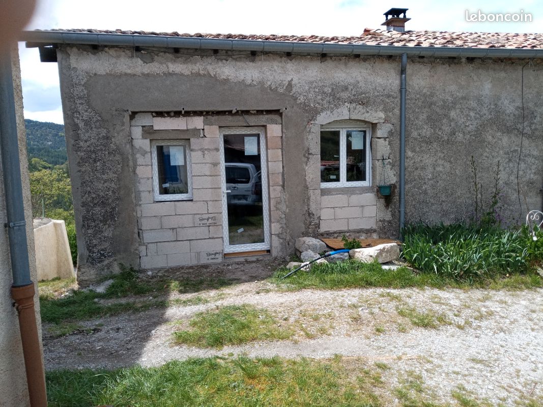 Local commercial 3 pièces 30 m² · à Serres · 30 m² · 32 000 €