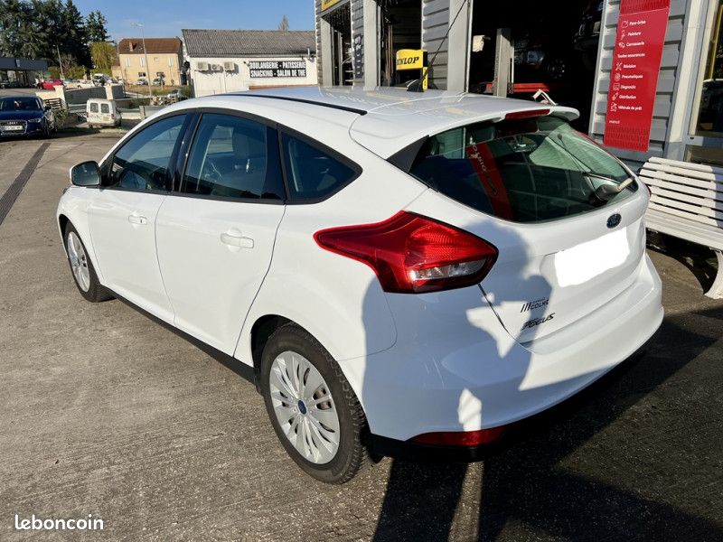 Ford FOCUS 1.5 TDCI 95CH STOP&START TREND (image 6)
