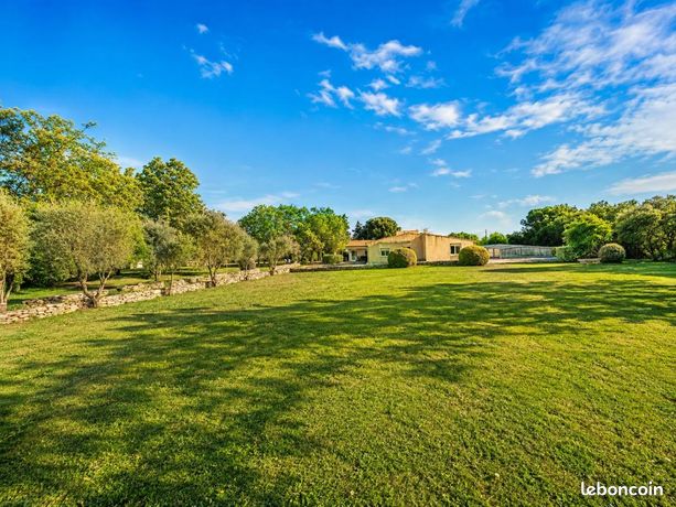 Villa 6 pièces 200 m²