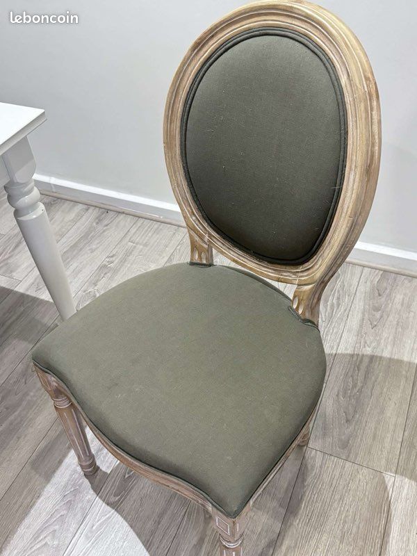 Table et chaises (image 3)