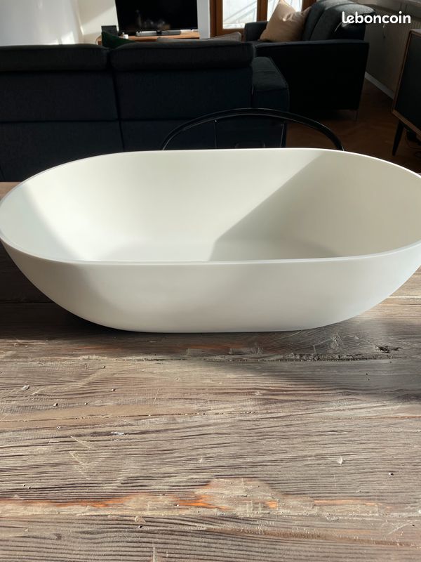 Vasque à poser en solid surface (image 2)