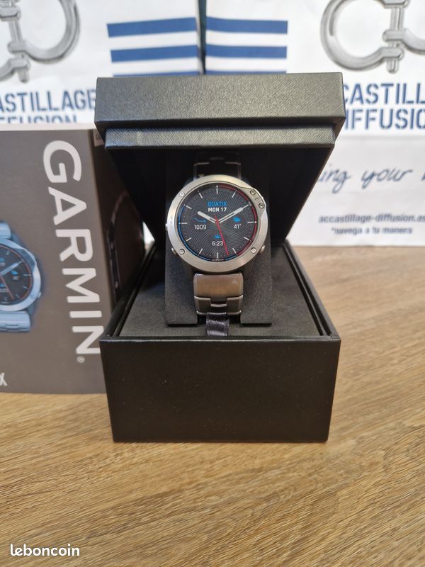 Garmin Watches Garmin Quatix Sapphire Titanium Garmin Quatix® Titanium