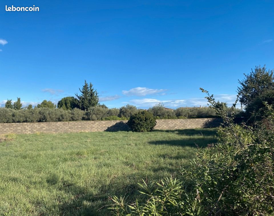 Terrain 501 m² · à Redessan · 129 900 €
