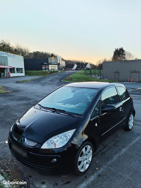 Mitsubishi colt origine Allemagne moteur à chaîne Voitures