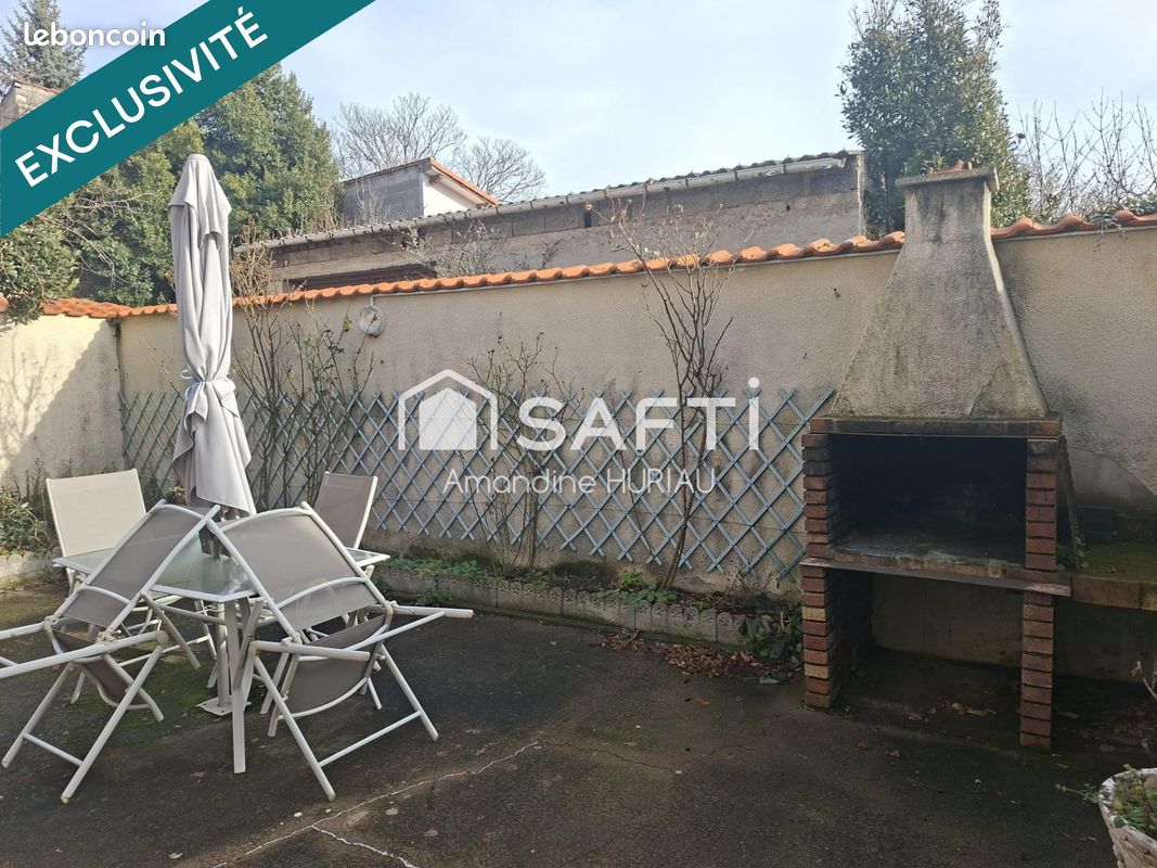 Maison 6 pièces 146 m² · à Aigueperse · 146 m² · 161 000 €