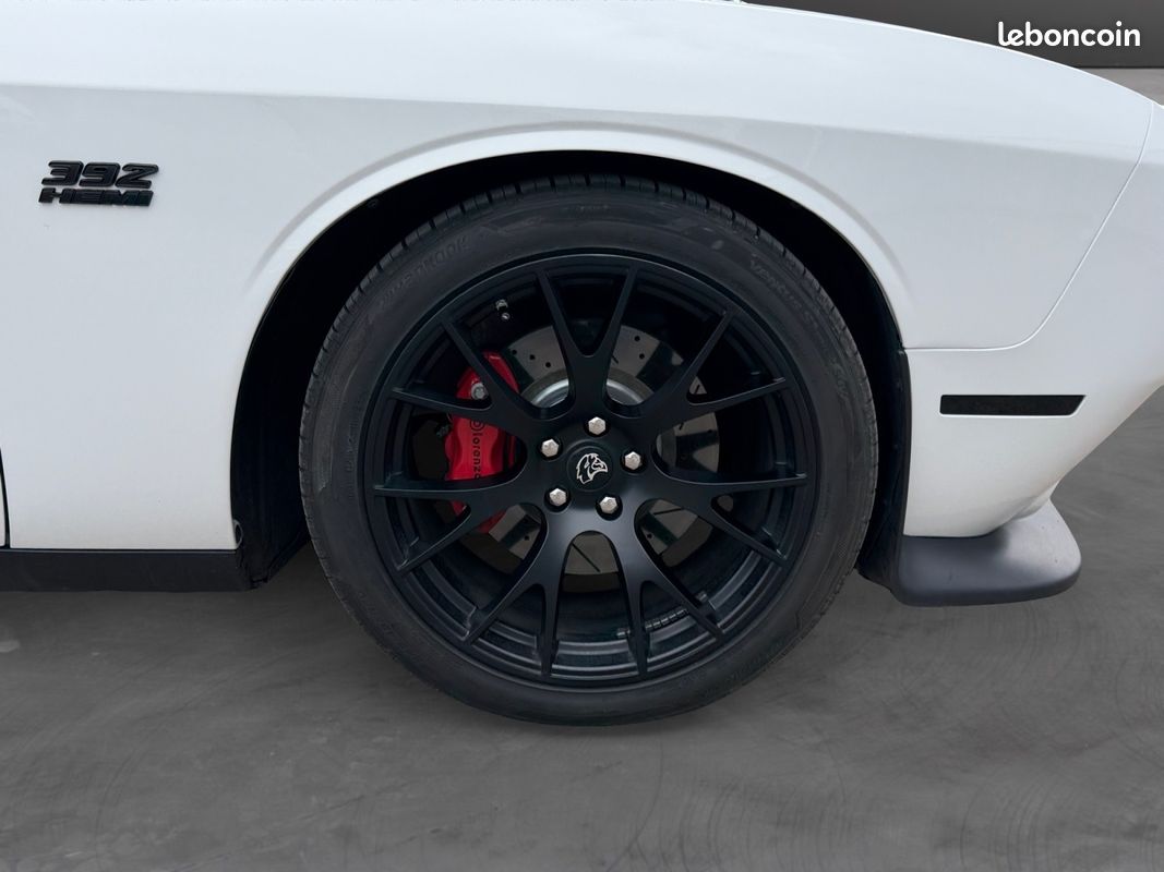 DODGE CHALLENGER SRT 392 6.4 "IMMAT FRANCE PAS DE MALUS" SCAT PACK SHAKER 492Ch Garantie 12 mois (image 23)