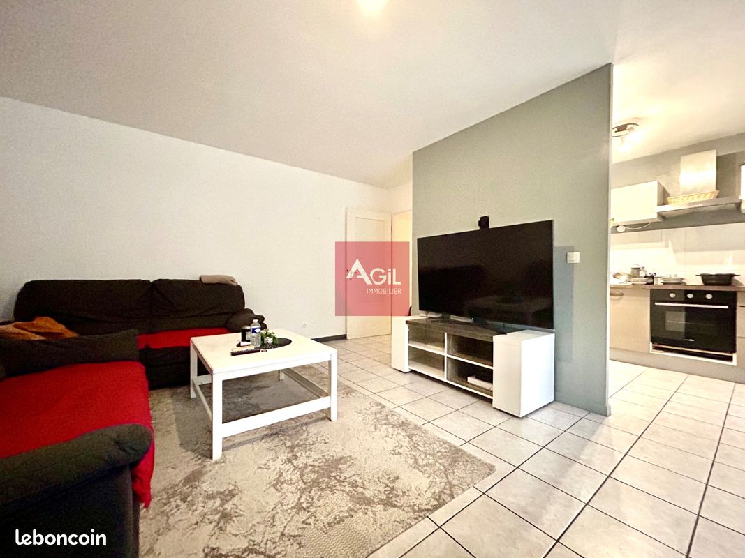 Appartement 3 pièces 67 m² · à Grenoble · 67 m² · 110 000 €
