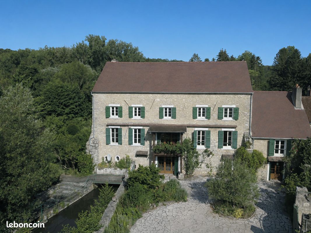 Maison 11 pièces 374 m² · à Boissy-la-Rivière · 374 m² · 499 500 €