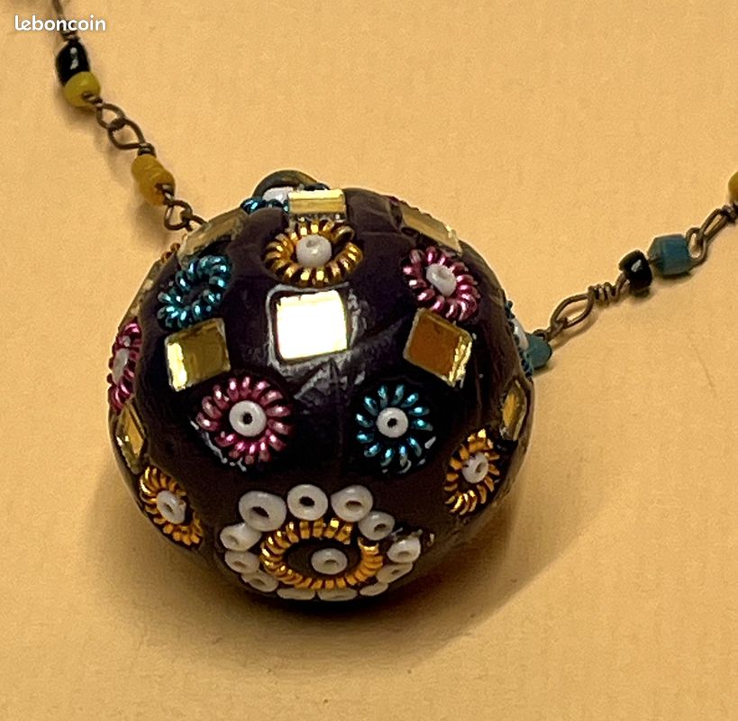 Collier Sautoir Pendentif Années 1970 - Pendentif Croix, Verre Vert - Argenté, Occasion