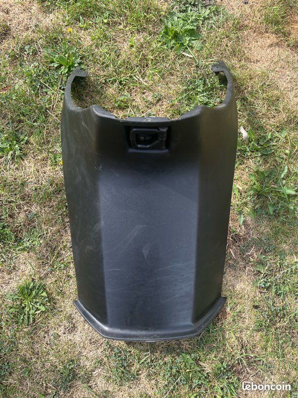 Carénage sous selle Piaggio Typhoon 2002 (image 1)