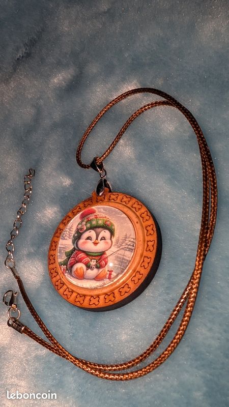 Collier bois thème pingouin (image 2)