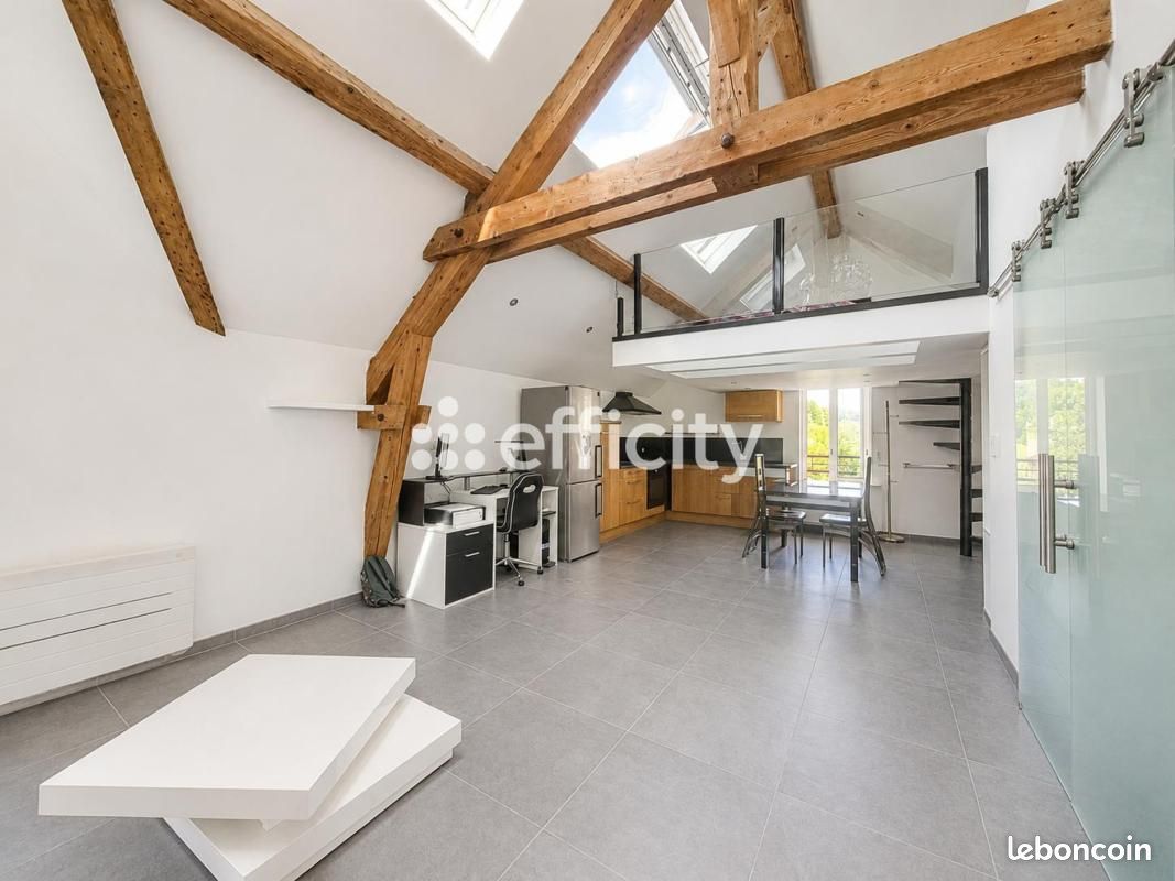 Appartement 2 pièces 43 m² · à Charbonnières-les-Bains · 43 m² · 219 000 €