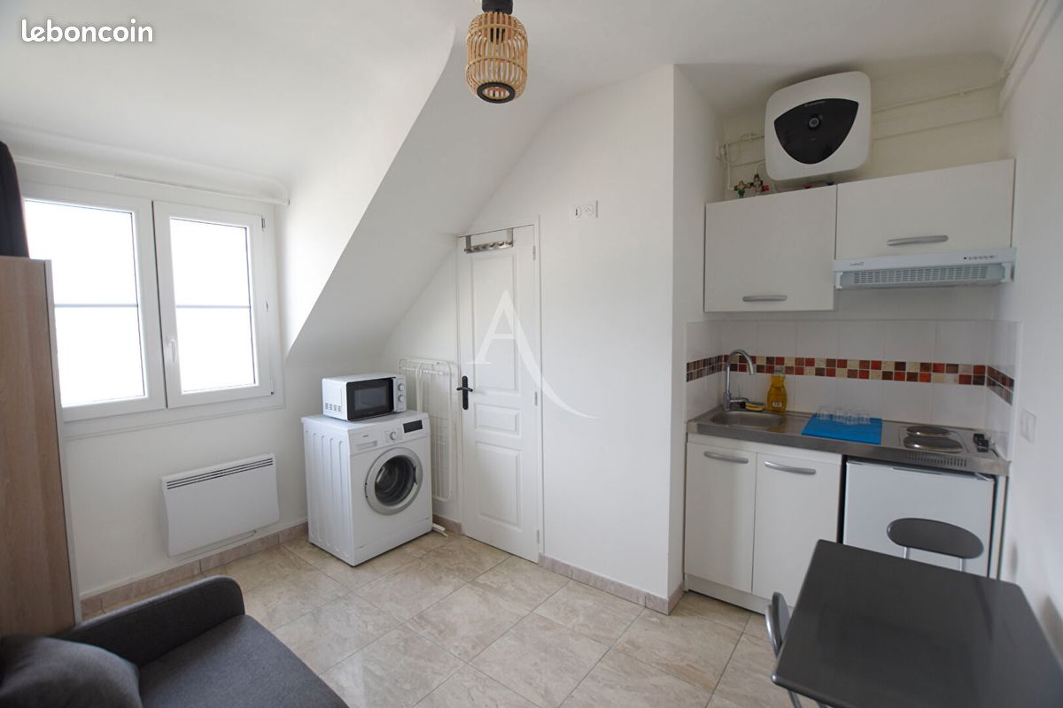 Appartement 1 pièce 10 m² · à Courbevoie · 10 m² · 690 €/mois