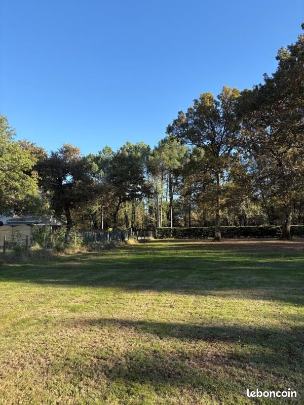 Terrain 640 m² Gazinet · à Cestas · 239 000 €