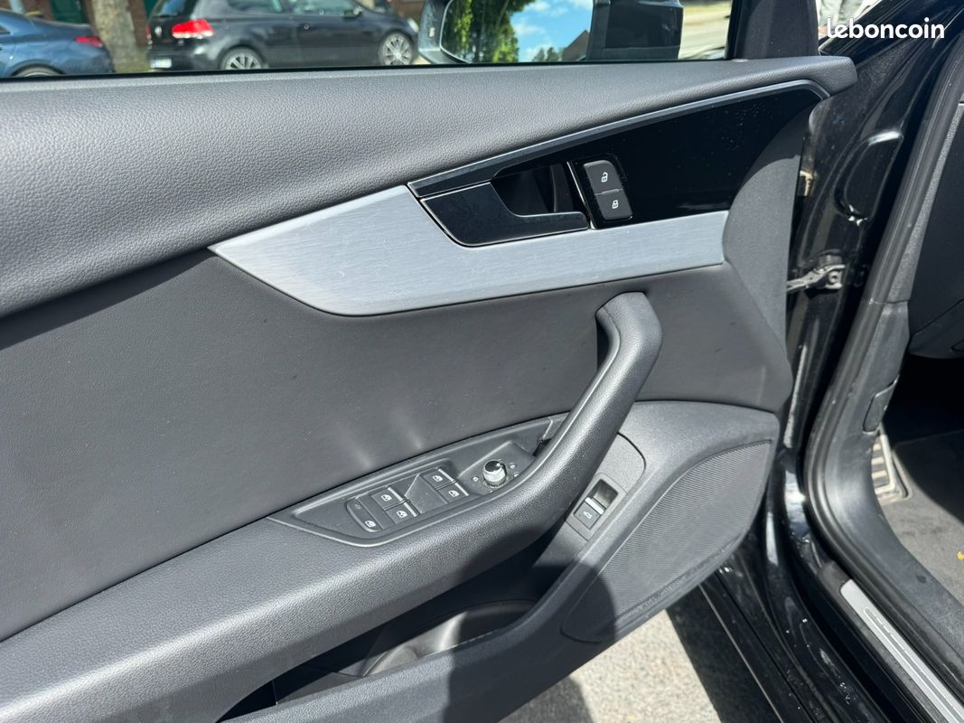 AUDI A4 AVANT 40 TDI 204 ch S tronic 7 S line / Apple CarPlay / Toit ouvrant panoramique (image 25)