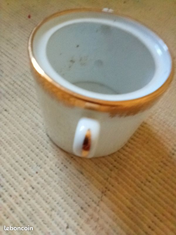 Petit pot en céramique (image 4)