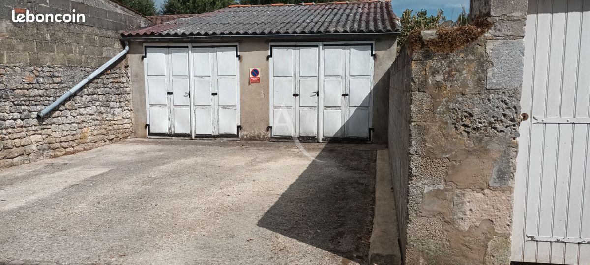 Parking 1 pièce 20 m² · à Soubise · 20 m² · 100 €/mois