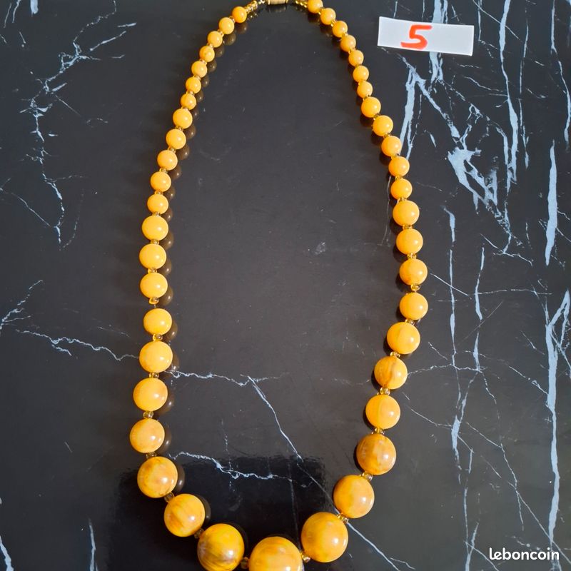 Collier Vintage En Bakélite Jaune - Longueur 42 Cm, Poids 46 G - Occasion Rétro