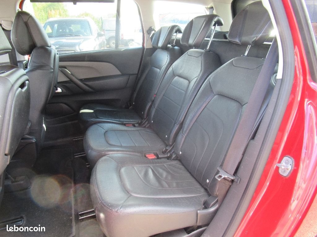 Citroën C4 Picasso 1.6HDi 120 Intensive BVA (image 9)