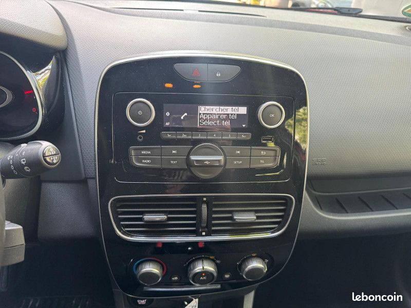 Renault CLIO IV 1.2 16V 75CH LIMITED 5P (image 13)